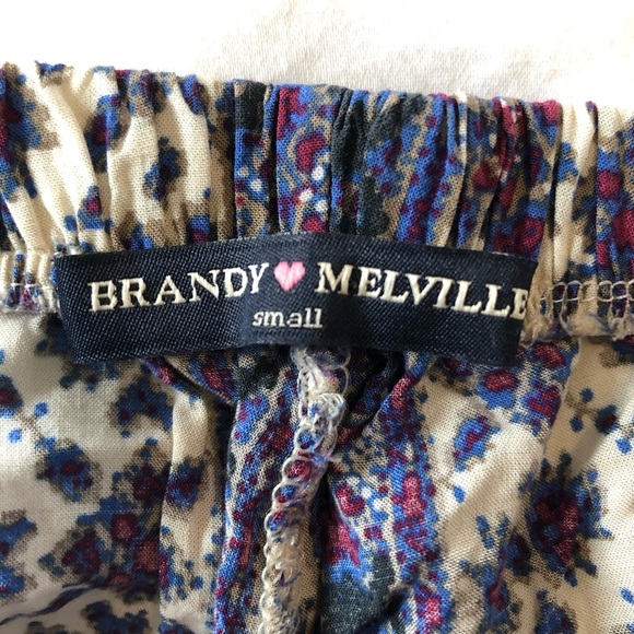 Brandy Melville Shorts - Picture 3 of 4